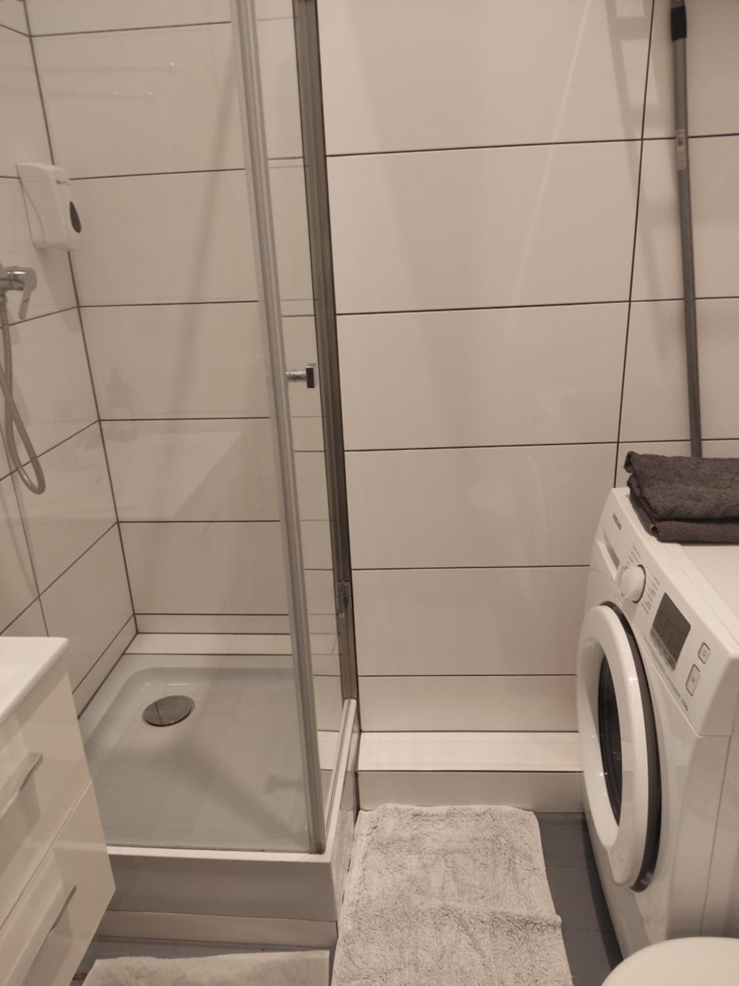 Kawalerka W Centrum Leszna. Leszno  Buitenkant foto